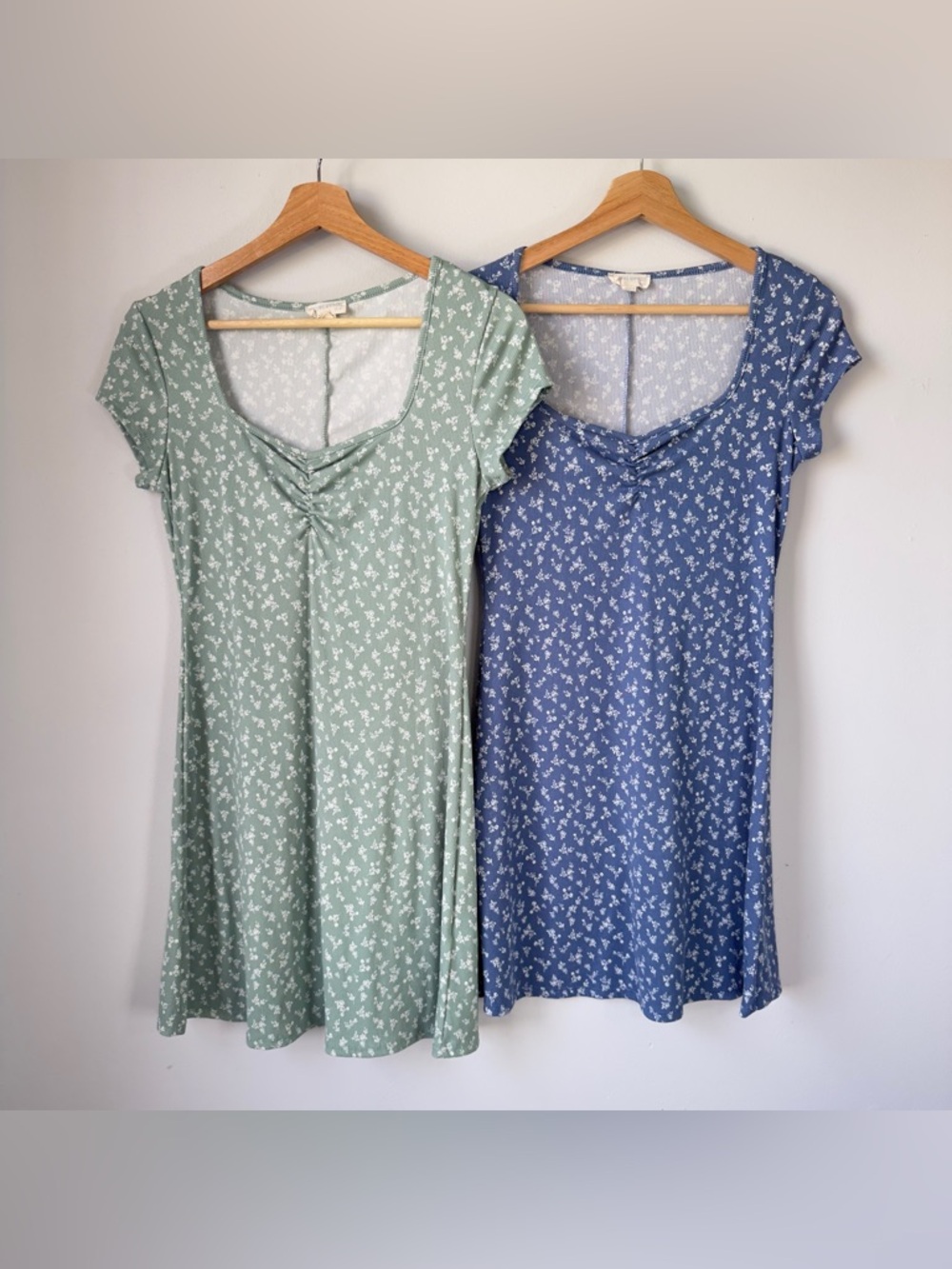 See You Monday Ditsy Floral Ribbed Mini Dress Lot 2 Sage Blue Cap Sleeve Sz L